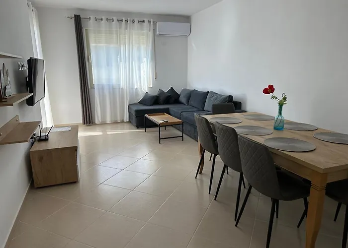 Family Seaview Ap. Korabi 304 Apartment *